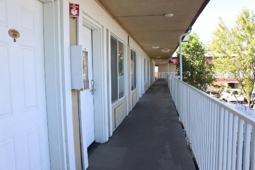 Historian Inn image 9