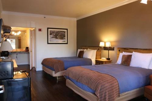 Historian Inn image 26