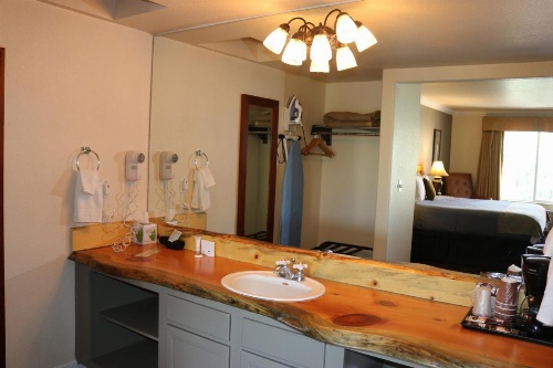 Historian Inn image 31